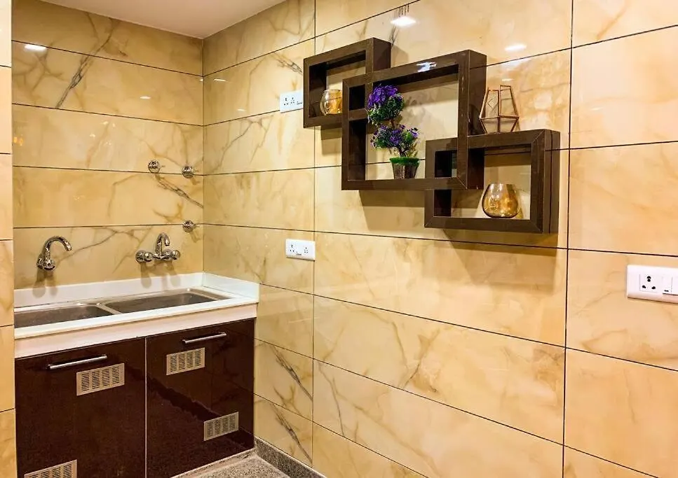 Uptown Boutique Homes - Room 1 Shimla